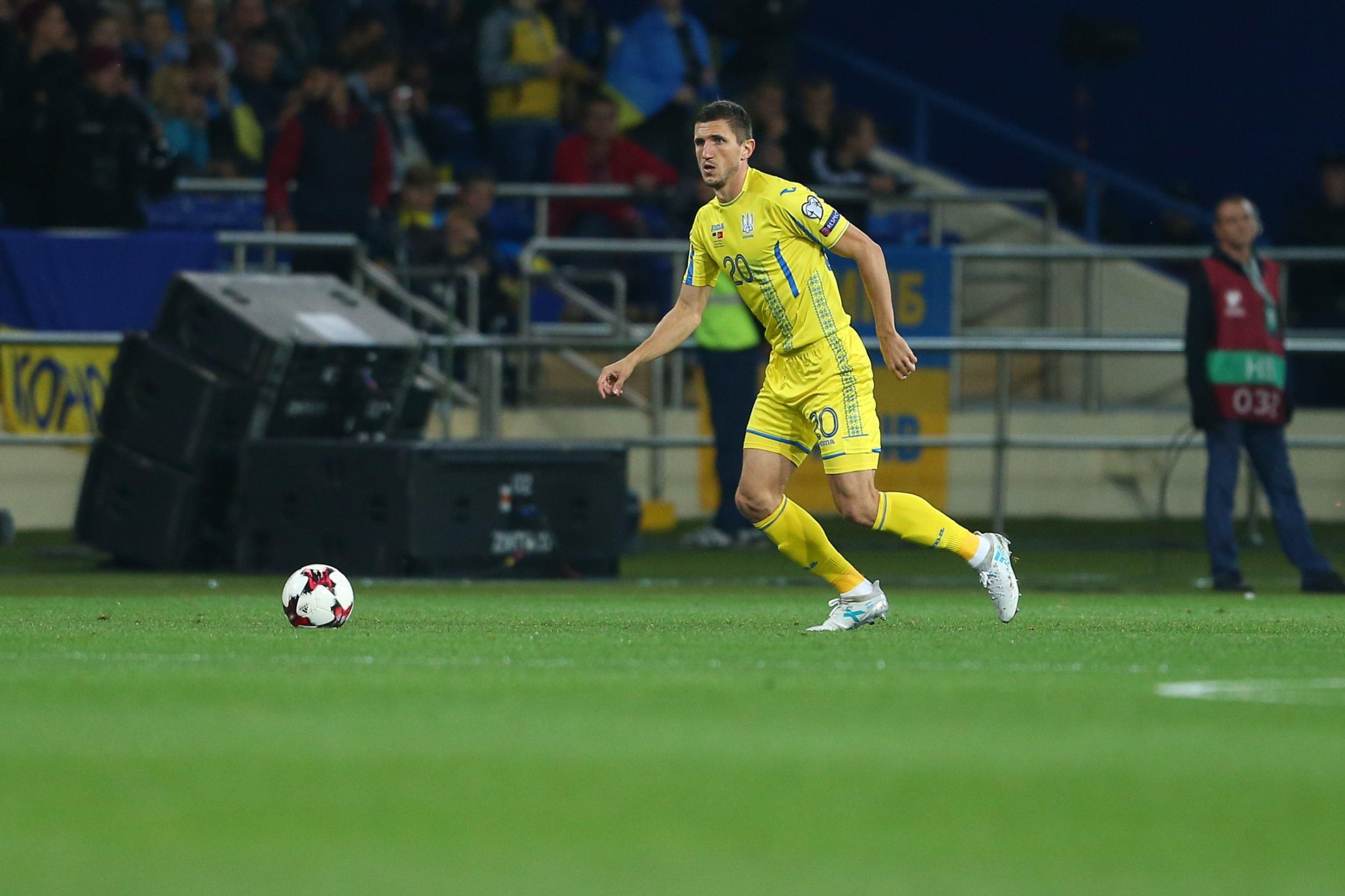 Кривцов взял на себя вину за разгромное поражение Украины в матче с Испанией Кривцов взял на себя вину за разгромное поражение Украины в матче с Испанией