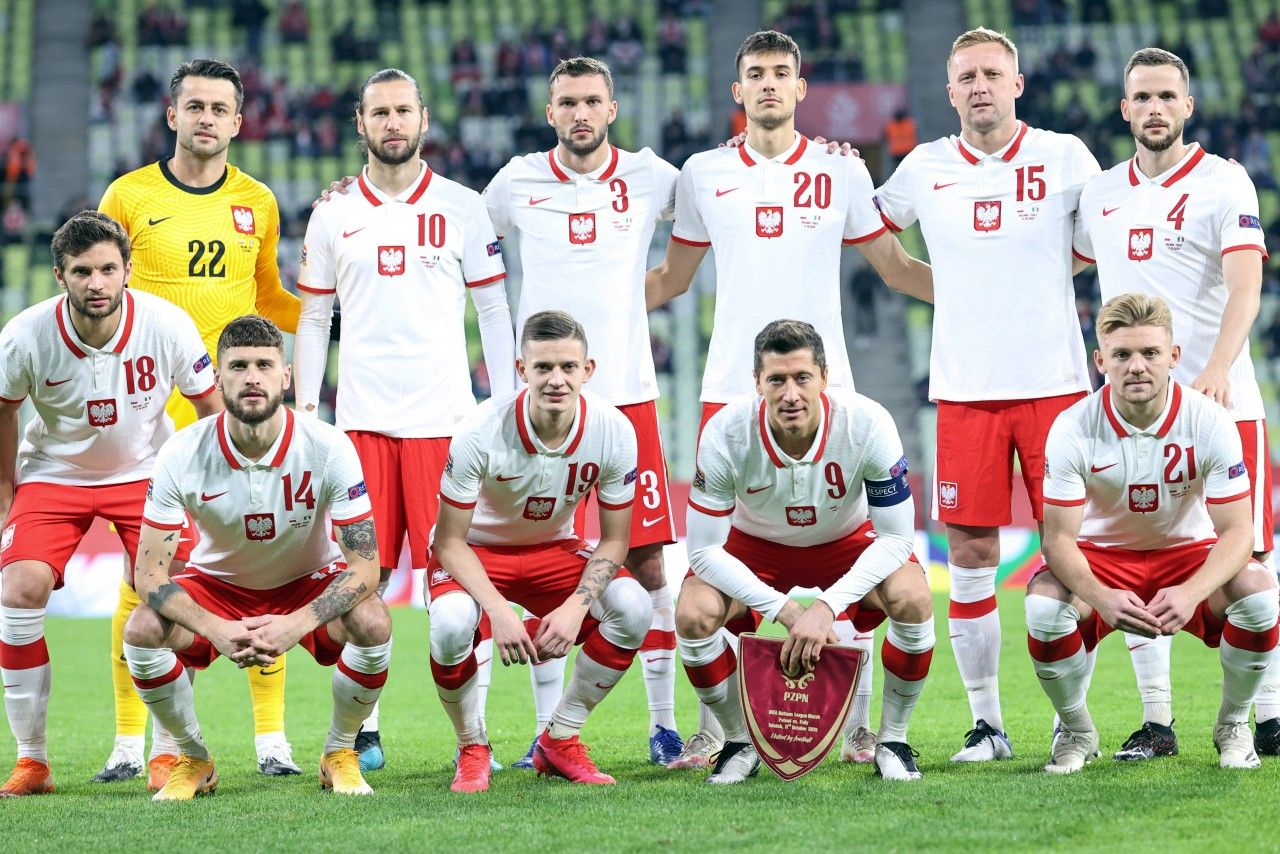 Заявка збірної Польщі на матч з Україною: без Левандовскі і Крихов'яка