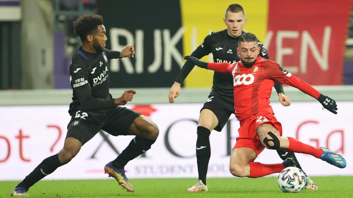 Михайличенко сыграл за Андерлехт – команда украинца не победила в дерби Михайличенко сыграл за Андерлехт – команда украинца не победила в дерби