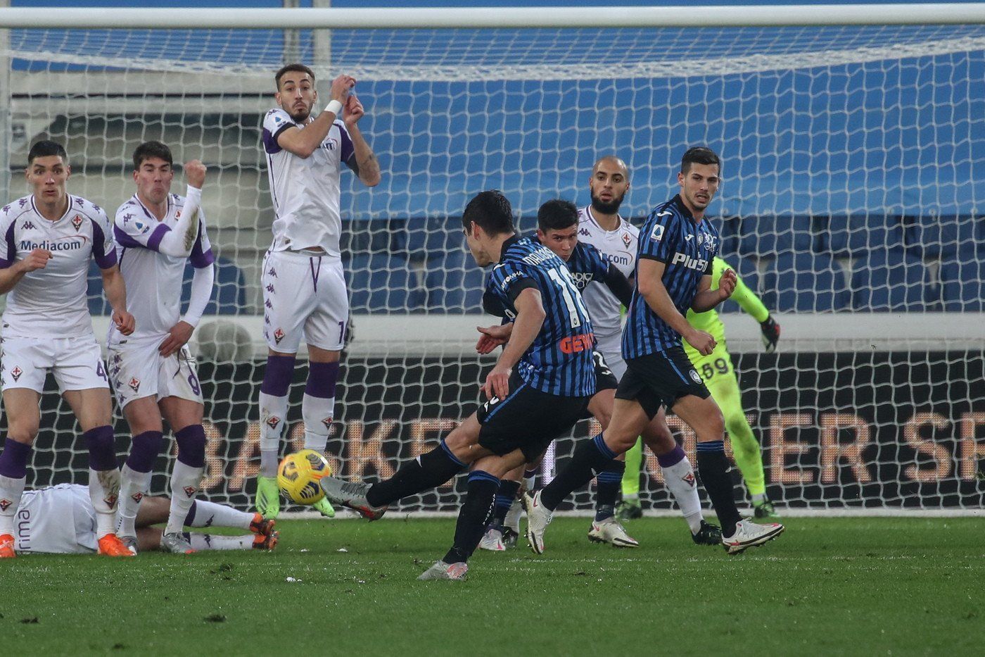 Малиновский феерично вернулся после болезни – красивый гол и победа Малиновский феерично вернулся после болезни – красивый гол и победа