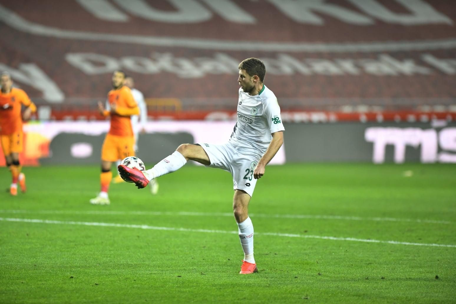 Кравець забив переможний гол у битві з турецьким грандом – шалена розв’язка драматичного матчу Кравець забив переможний гол у битві з турецьким грандом – шалена розв’язка драматичного матчу