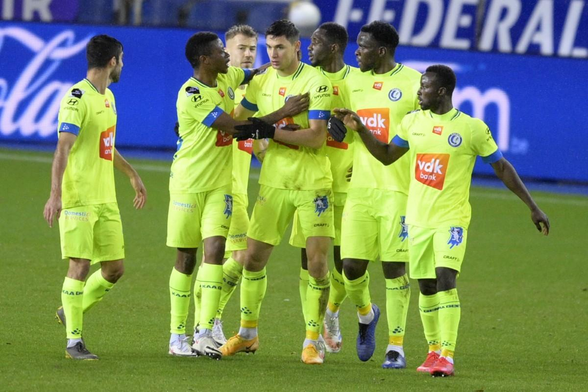 Яремчук забил гол и заработал удаление для соперника – это не помогло победить одного из лидеров