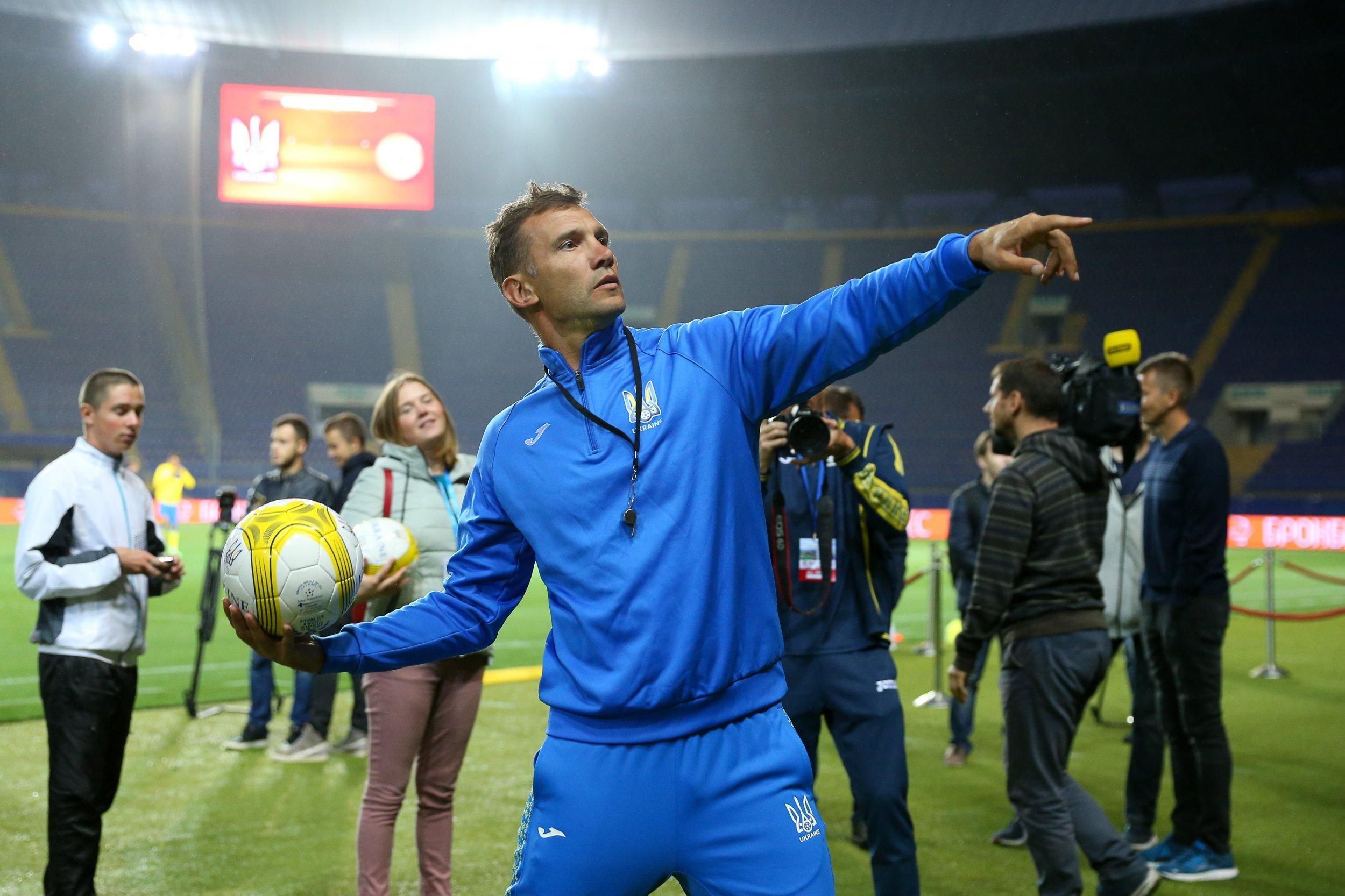 Вражаюча колекція: бразилець зібрав усі ігрові футболки Шевченка Вражаюча колекція: бразилець зібрав усі ігрові футболки Шевченка