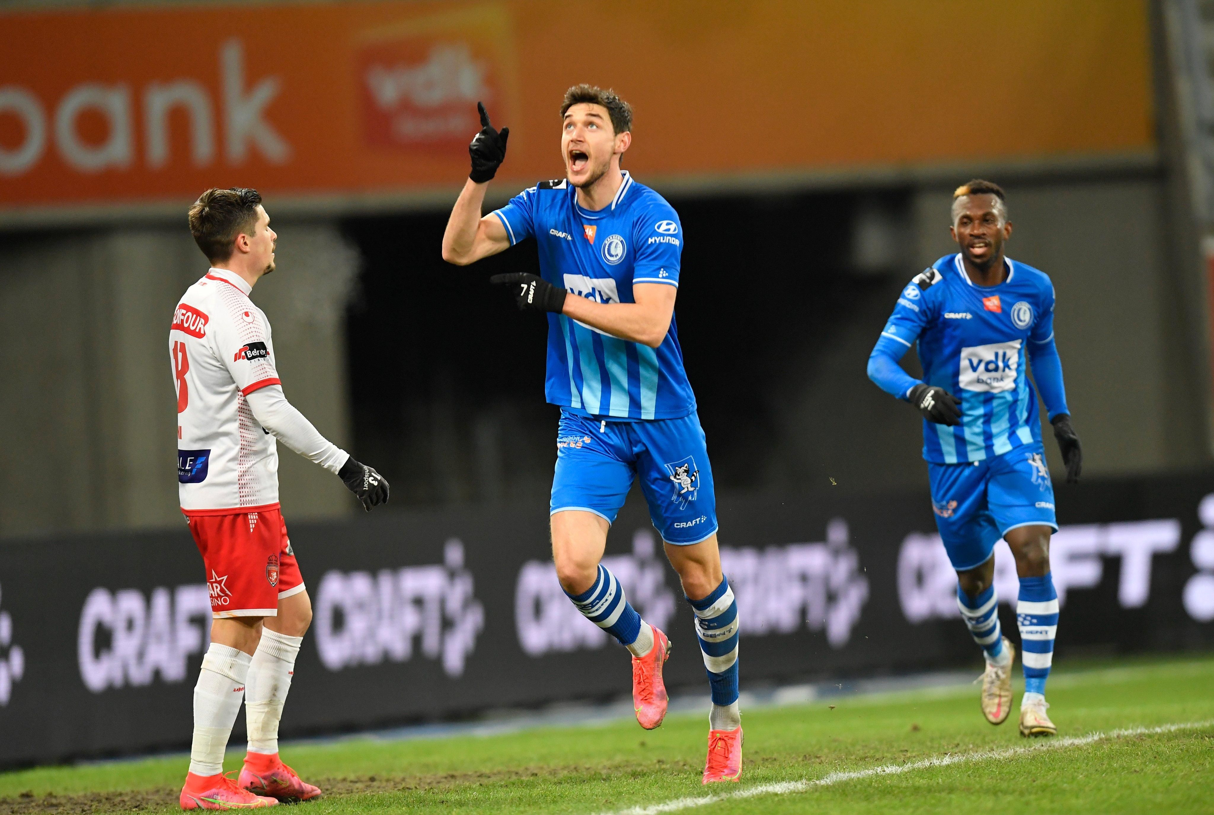 Яремчук залишається ціллю Фенербахче: тренер команди жадає будь-що підписати українця Яремчук залишається ціллю Фенербахче: тренер команди жадає будь-що підписати українця