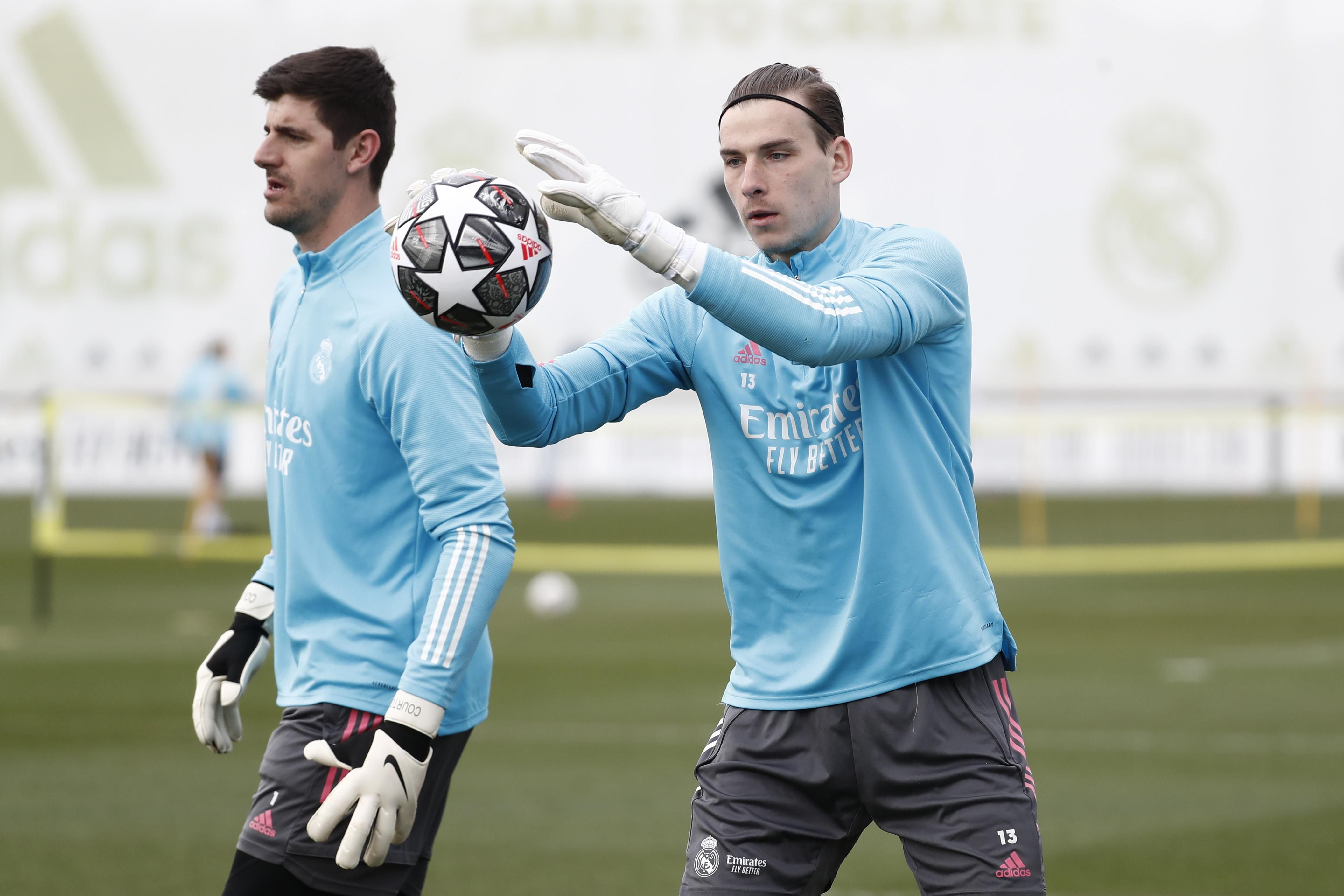 Лунин может получить шанс: звездный Куртуа неожиданно заявил о потере мотивации Лунин может получить шанс: звездный Куртуа неожиданно заявил о потере мотивации