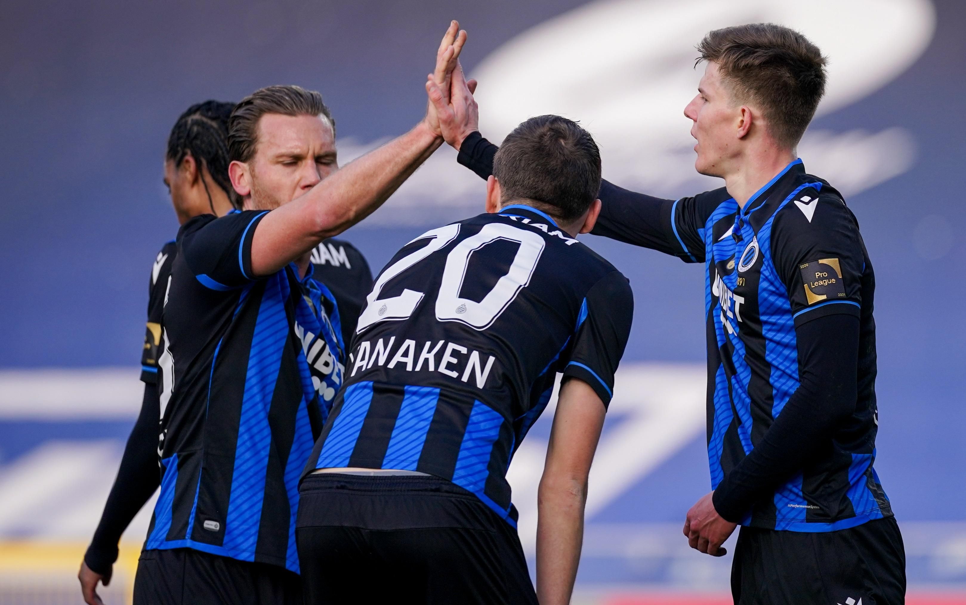 Соболь красивым голом помог Брюгге продолжить победную серию: видео Соболь красивым голом помог Брюгге продолжить победную серию: видео