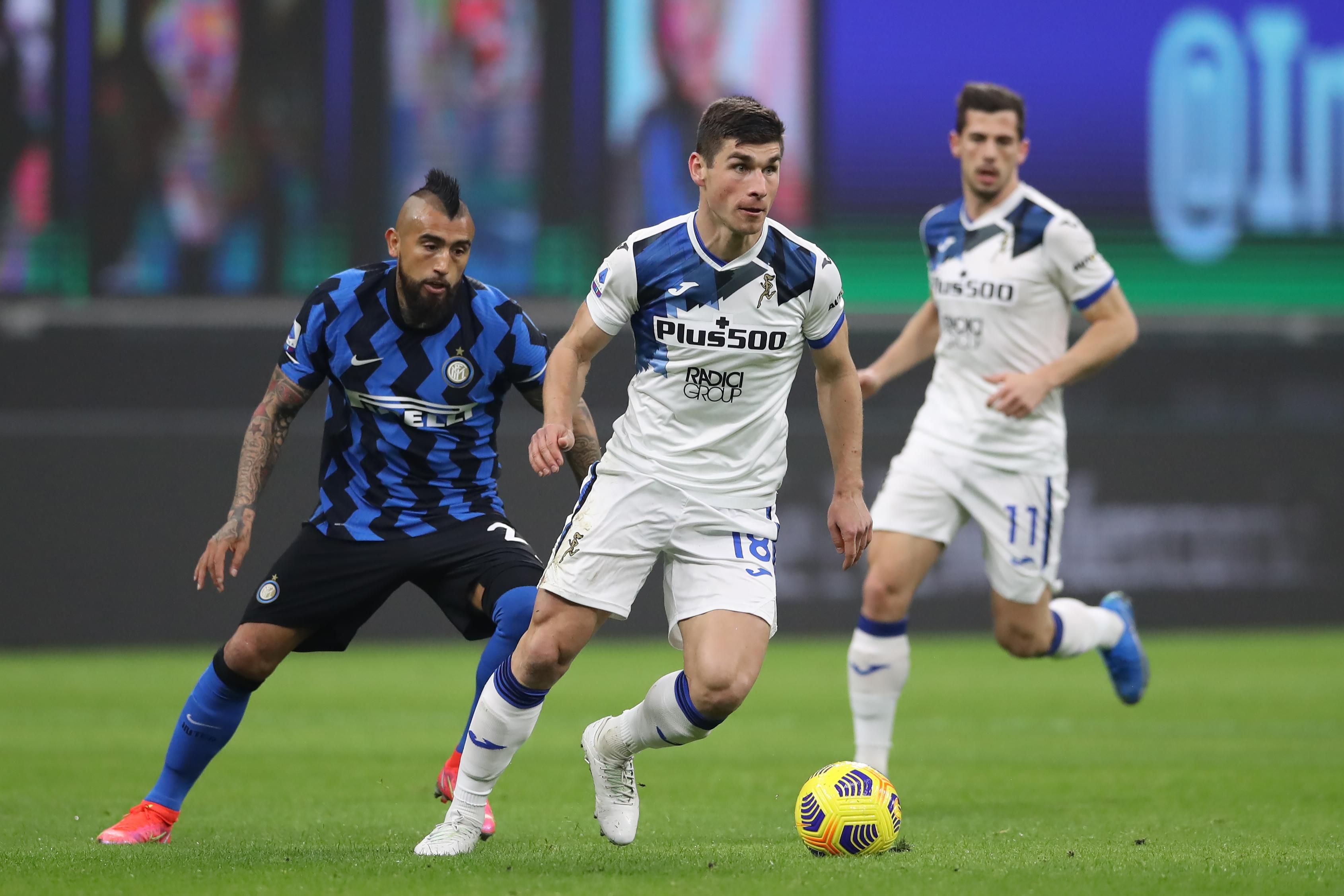 Аталанта проиграла лидеру – Малиновского заменили в перерыве Аталанта проиграла лидеру – Малиновского заменили в перерыве