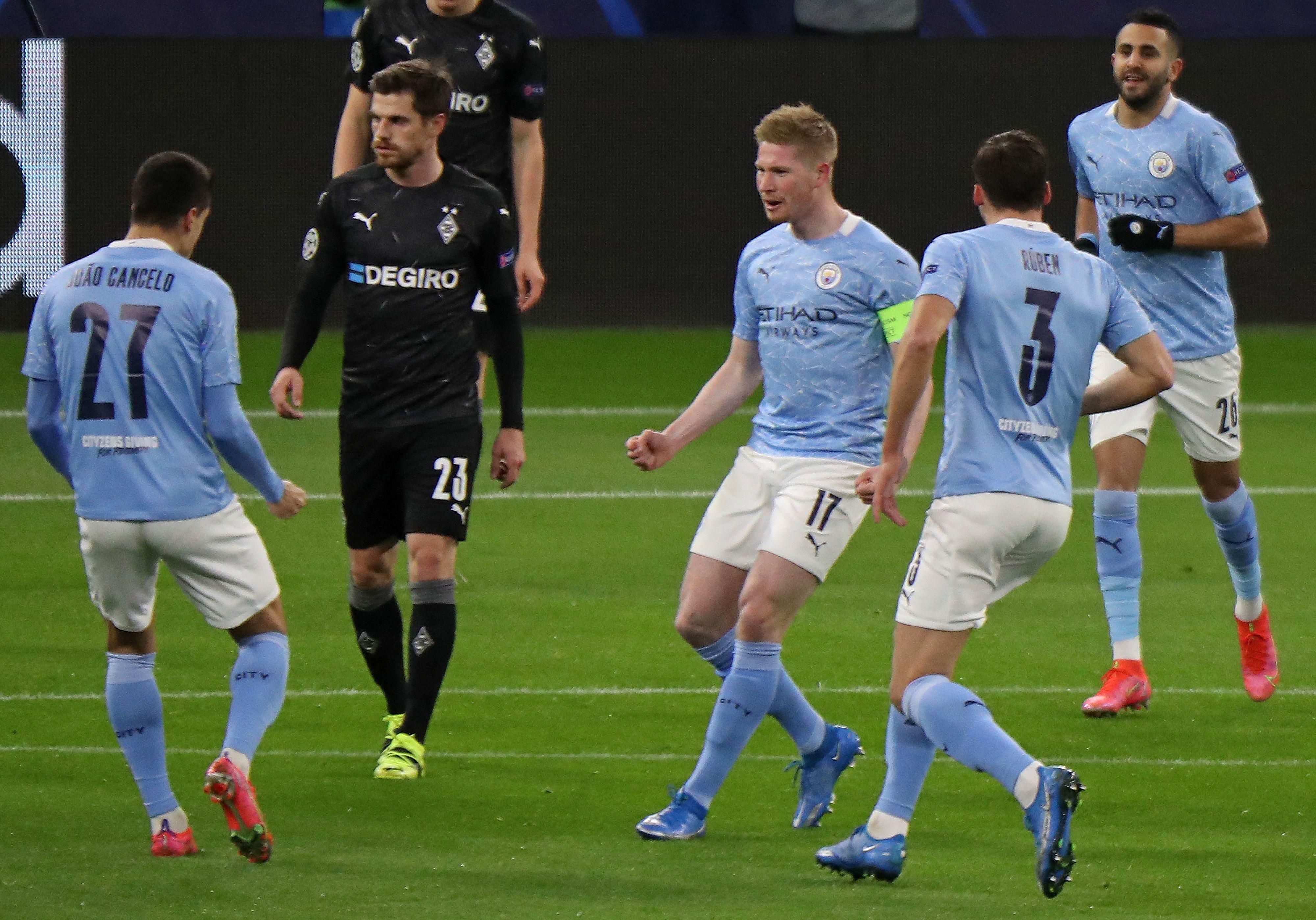 Манчестер Сити снова побеждает, Зинченко пробивается в четвертьфинал Лиги чемпионов