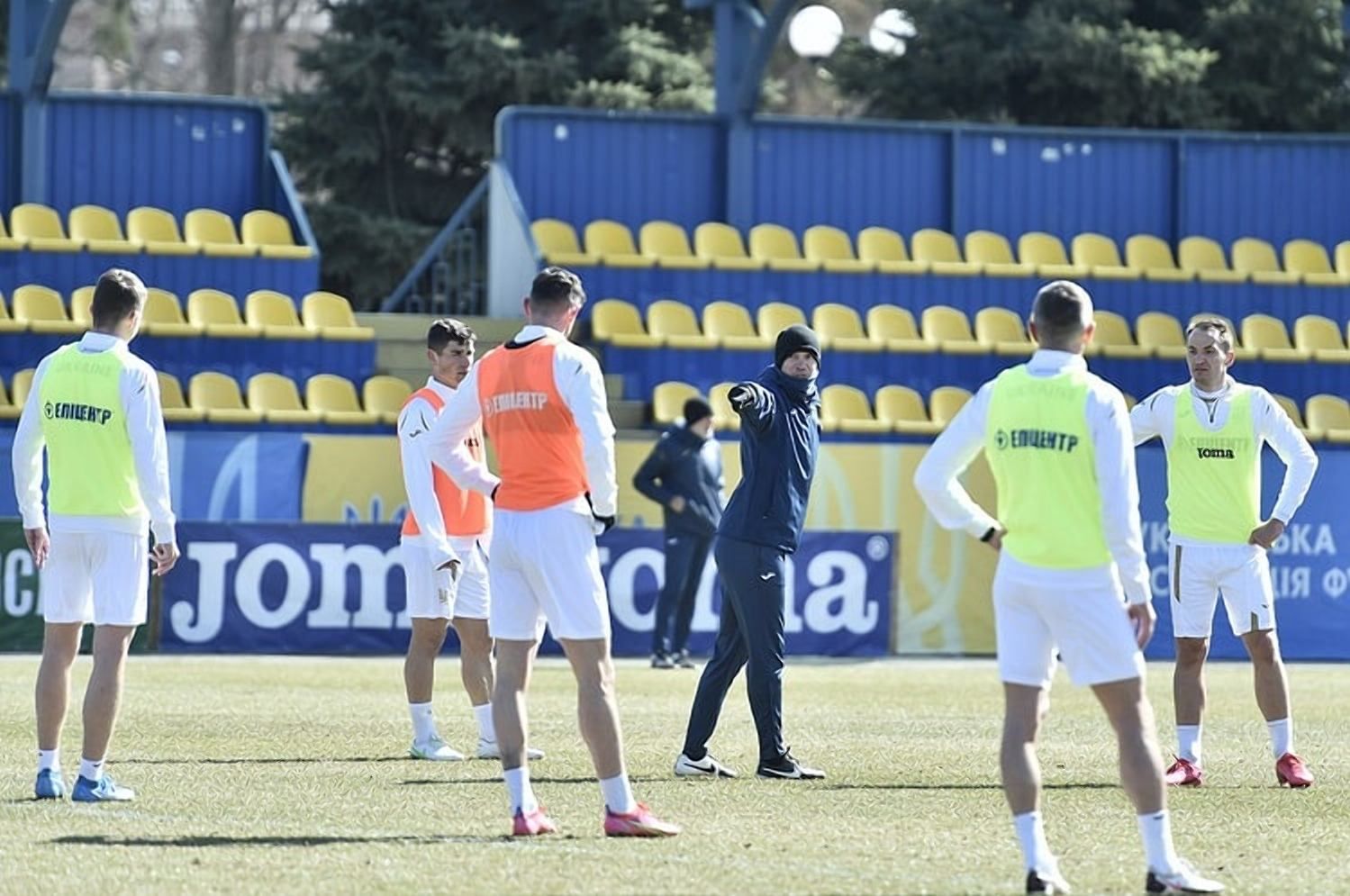 Франція – Україна: дебютант Довбик не полетів на матч