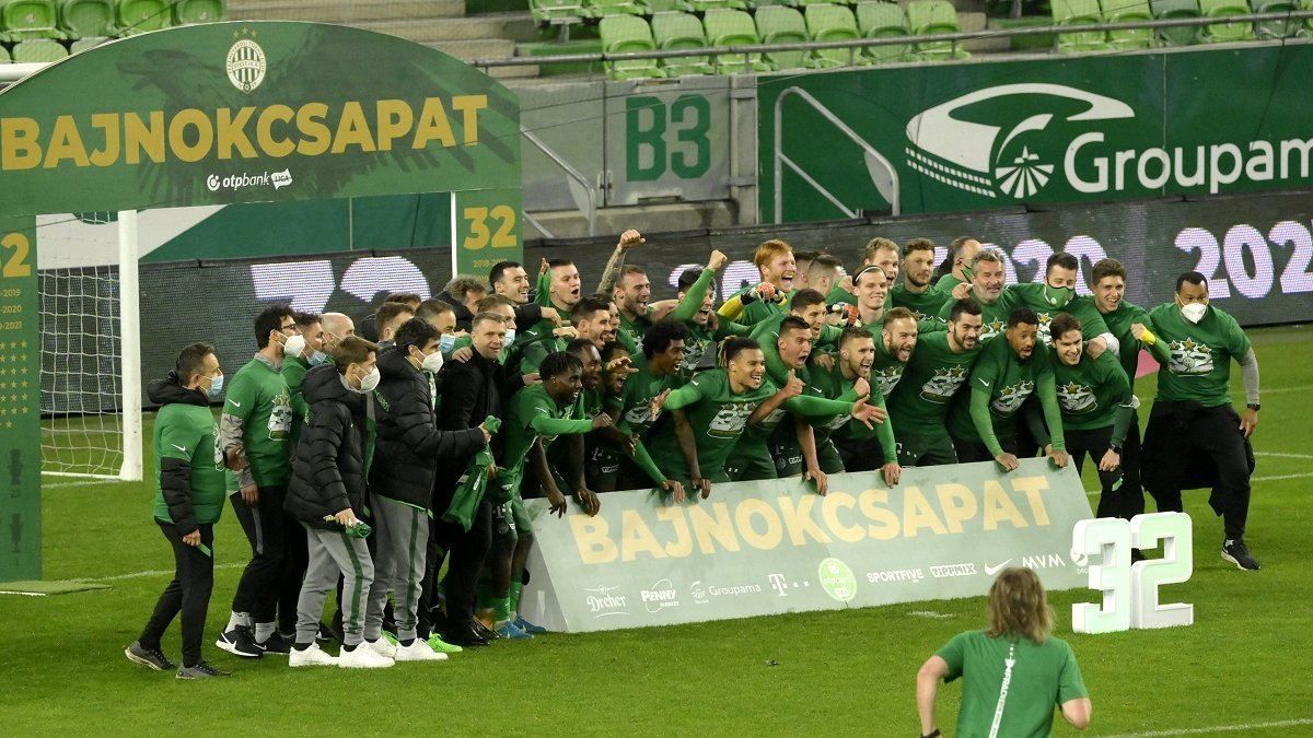 Ребров снова привел команду к чемпионству: это третий титул украинца подряд Ребров снова привел команду к чемпионству: это третий титул украинца подряд