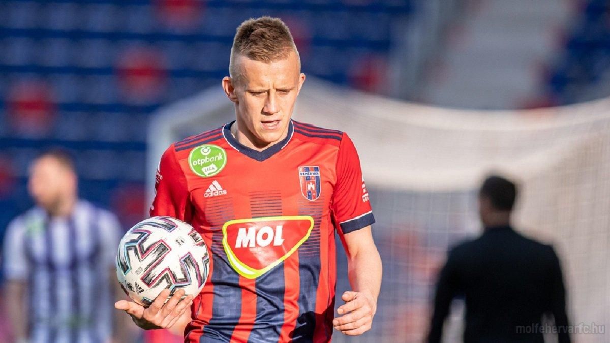 Петряк забил шедевральный гол в стиле ван Перси: видео невероятного взятия ворот Петряк забил шедевральный гол в стиле ван Перси: видео невероятного взятия ворот