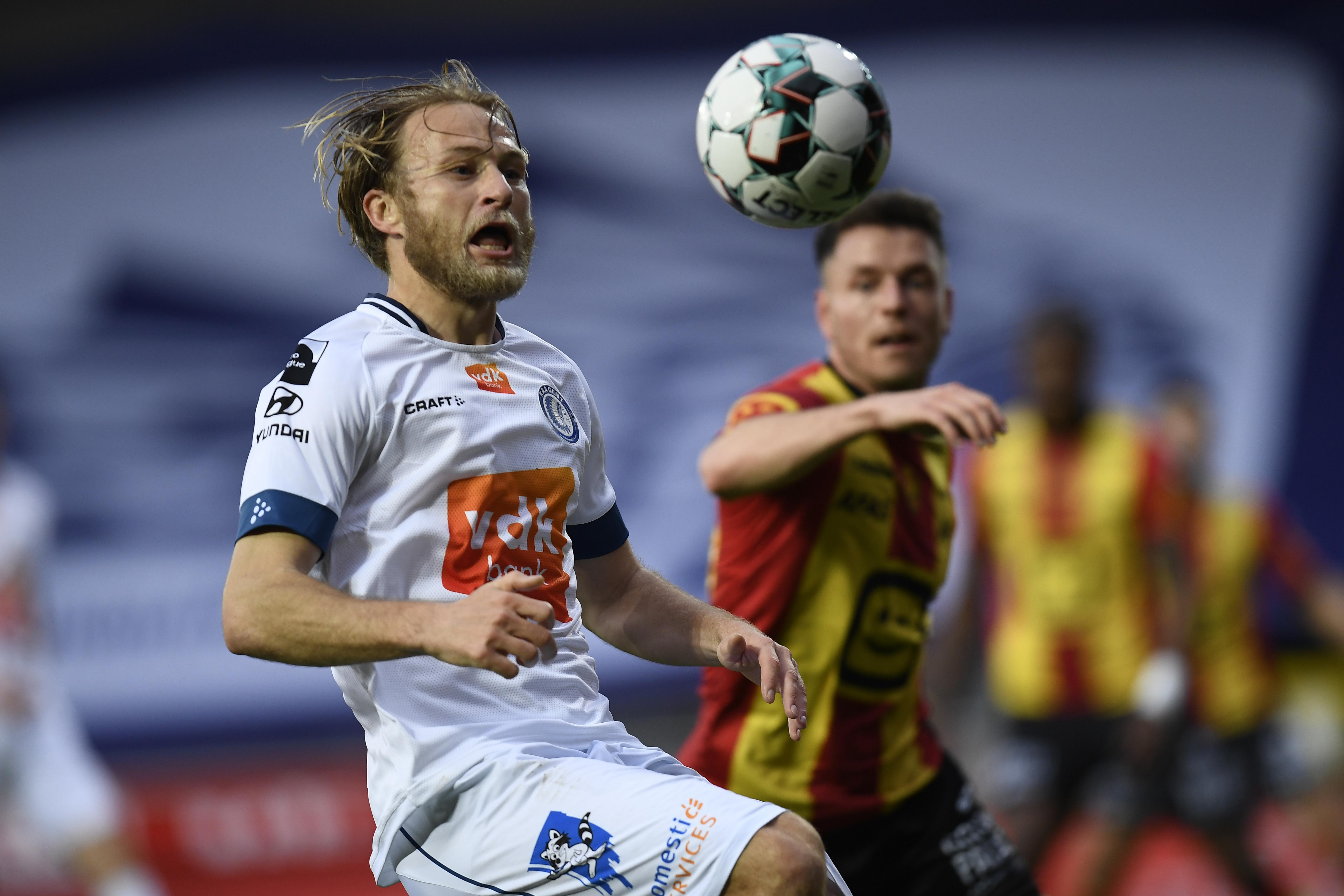 Я очень горжусь им: тренер Гента о Романе Безусе