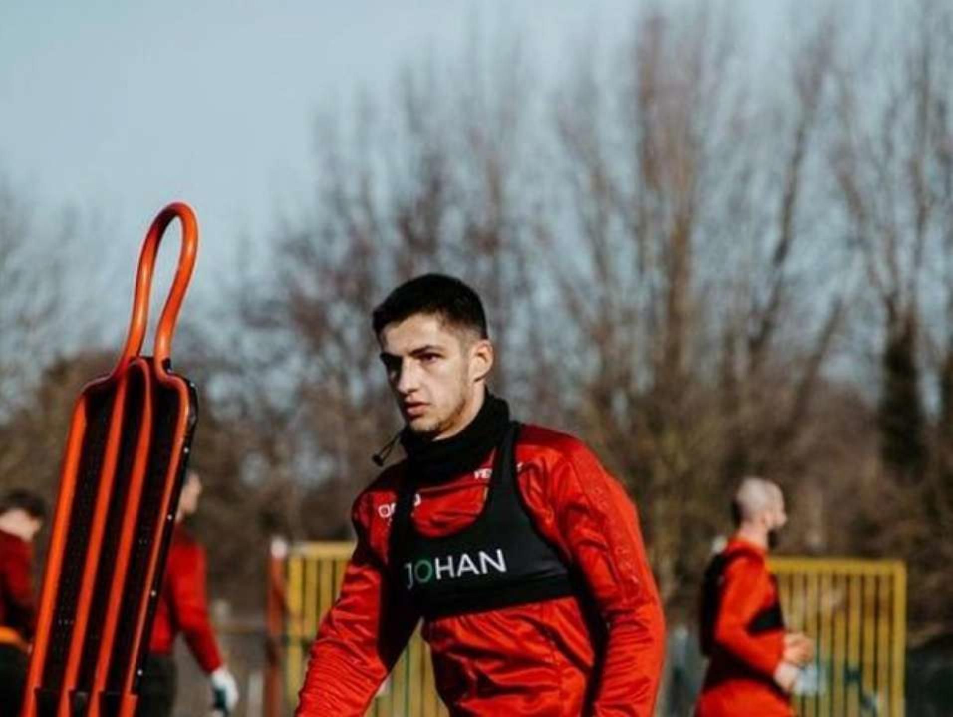 Швед не хочет возвращаться в Селтик – украинца устраивает бельгийский "середняк" Швед не хочет возвращаться в Селтик – украинца устраивает бельгийский "середняк"