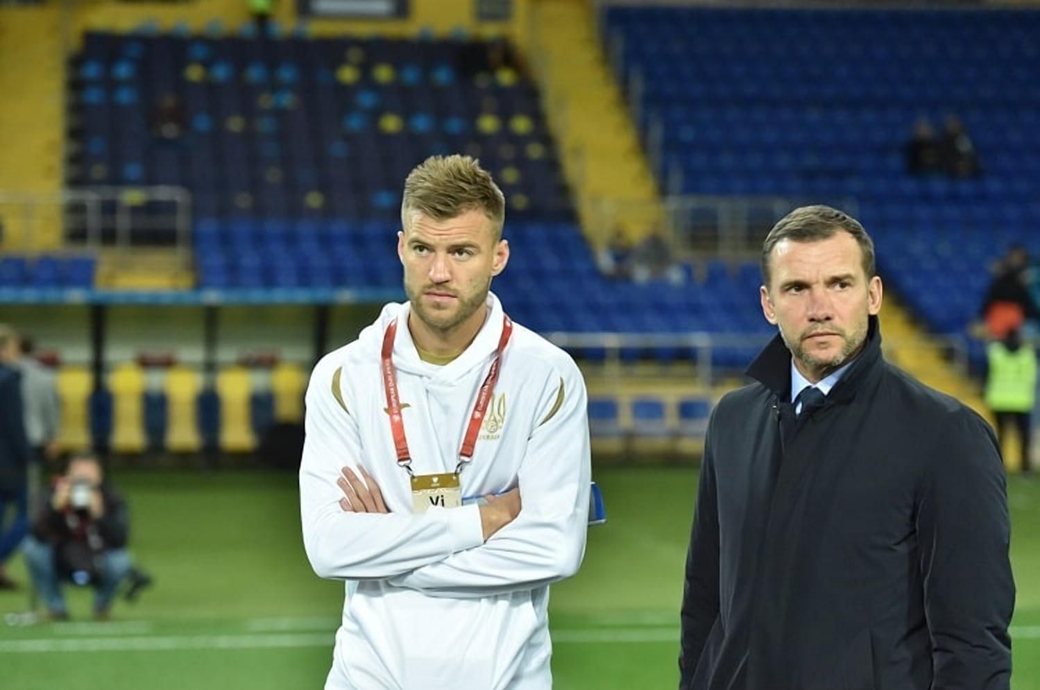 Ярмоленко обіграв і потролив Шевченка та Зінченка: у таборі збірної чудова атмосфера Ярмоленко обіграв і потролив Шевченка та Зінченка: у таборі збірної чудова атмосфера