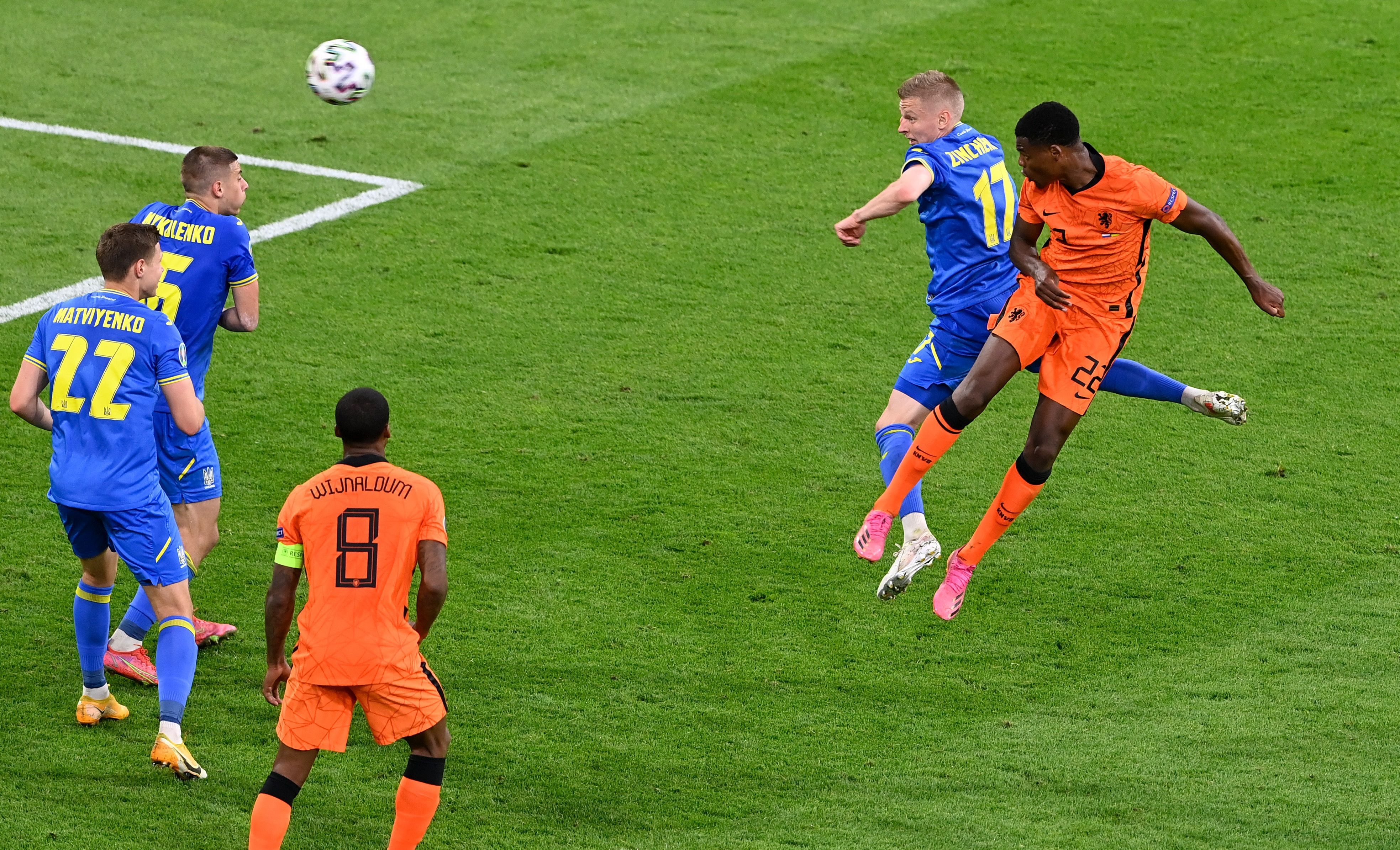 Огляд матчу Нідерланди – Україна: тайм Бущана, шедевр Ярмоленка, гіркий присмак камбеку – відео Огляд матчу Нідерланди – Україна: тайм Бущана, шедевр Ярмоленка, гіркий присмак камбеку – відео