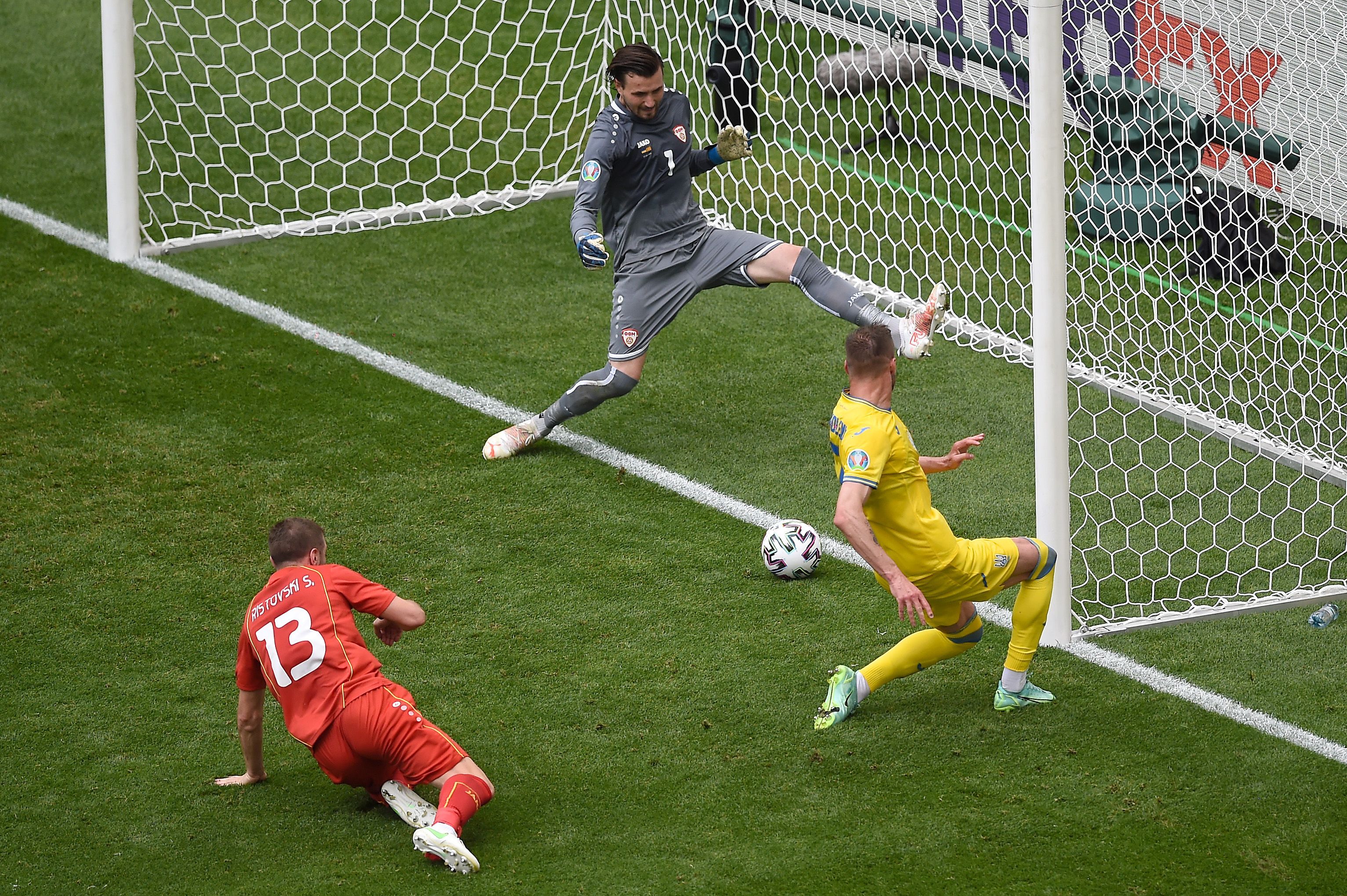 Україна – Північна Македонія: як Ярмоленко відкрив рахунок – відео Україна – Північна Македонія: як Ярмоленко відкрив рахунок – відео