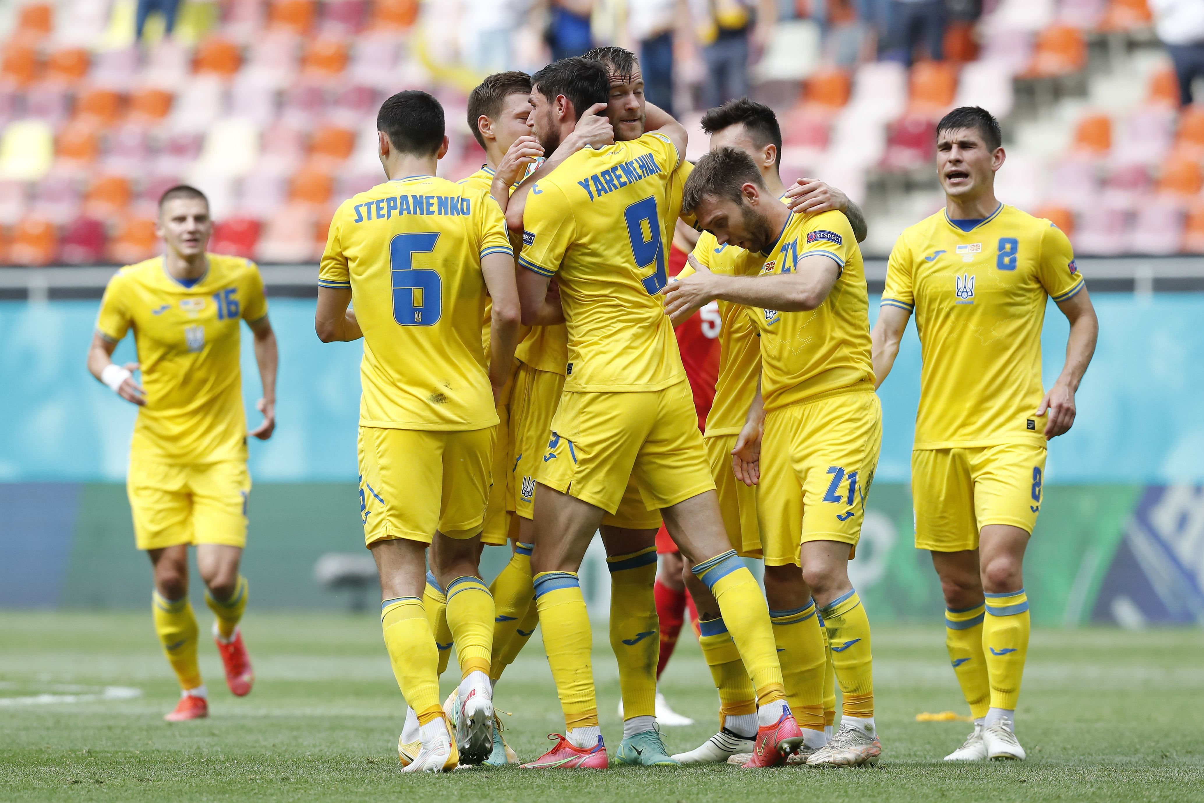 Яремчук може стати одноклубником Ярмоленка – "молоти" готові викласти понад 25 мільйонів євро Яремчук може стати одноклубником Ярмоленка – "молоти" готові викласти понад 25 мільйонів євро