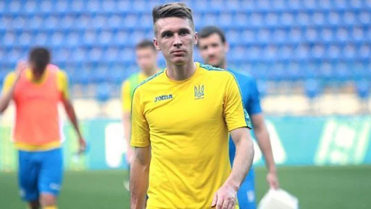 Сидорчук класно прокинув Марлосу поміж ніг: відео тренування збірної перед Австрією Сидорчук класно прокинув Марлосу поміж ніг: відео тренування збірної перед Австрією