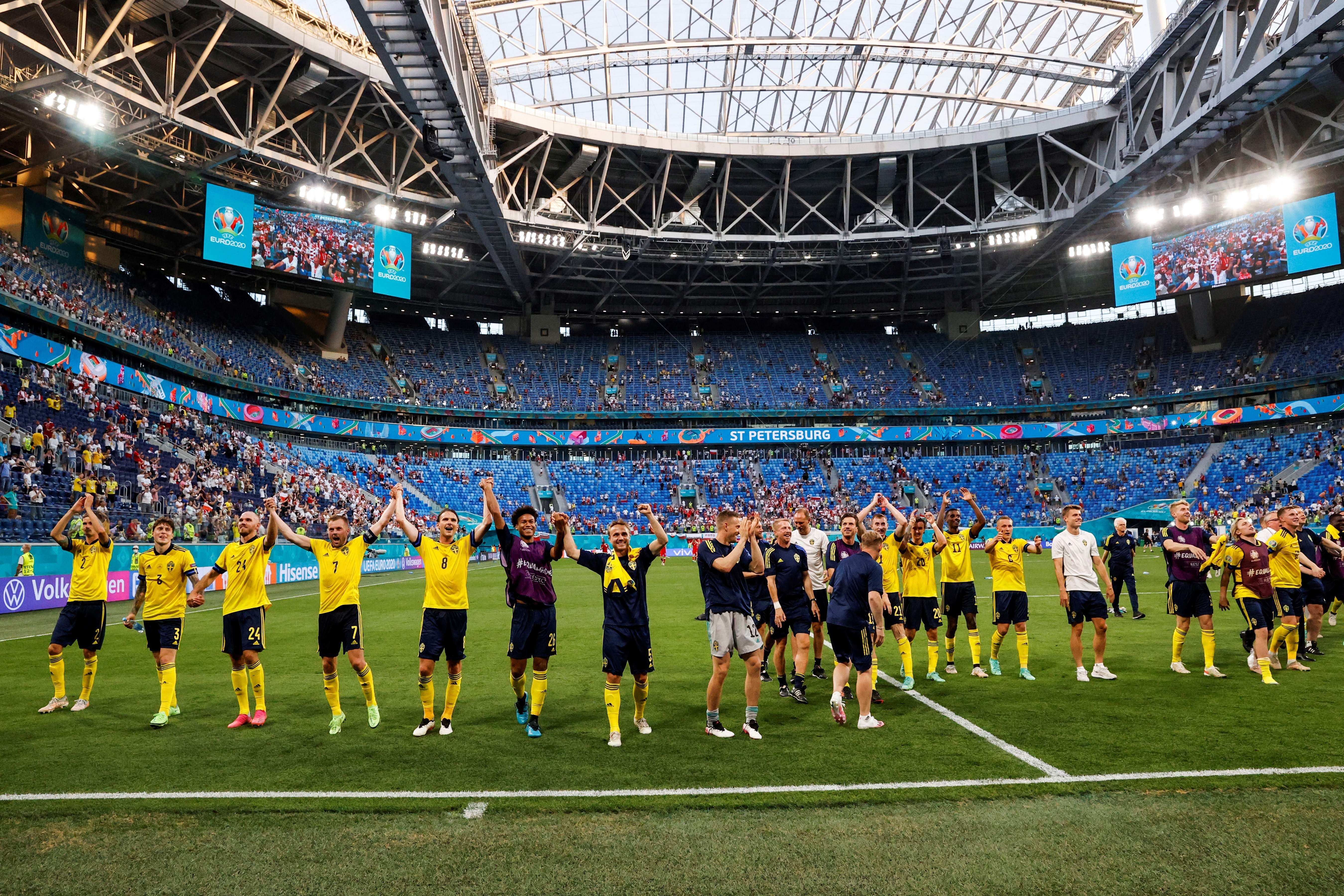 Дайджест игрового дня на Евро-2020: шанс для Украины, венгерская драма, рекорды Роналду – видео