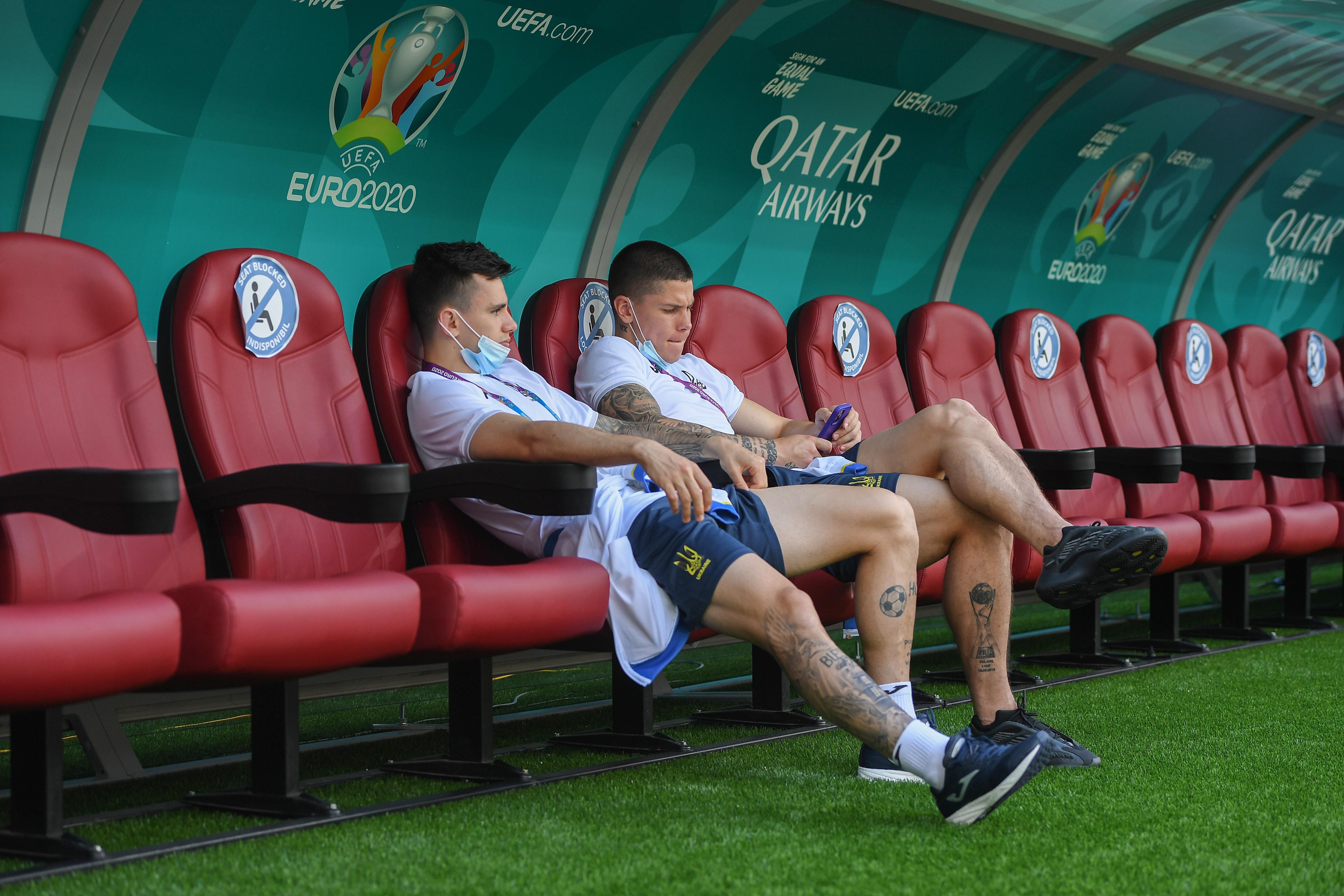 Україна втратила захисника на Євро-2020 – він вже покинув табір збірної Україна втратила захисника на Євро-2020 – він вже покинув табір збірної