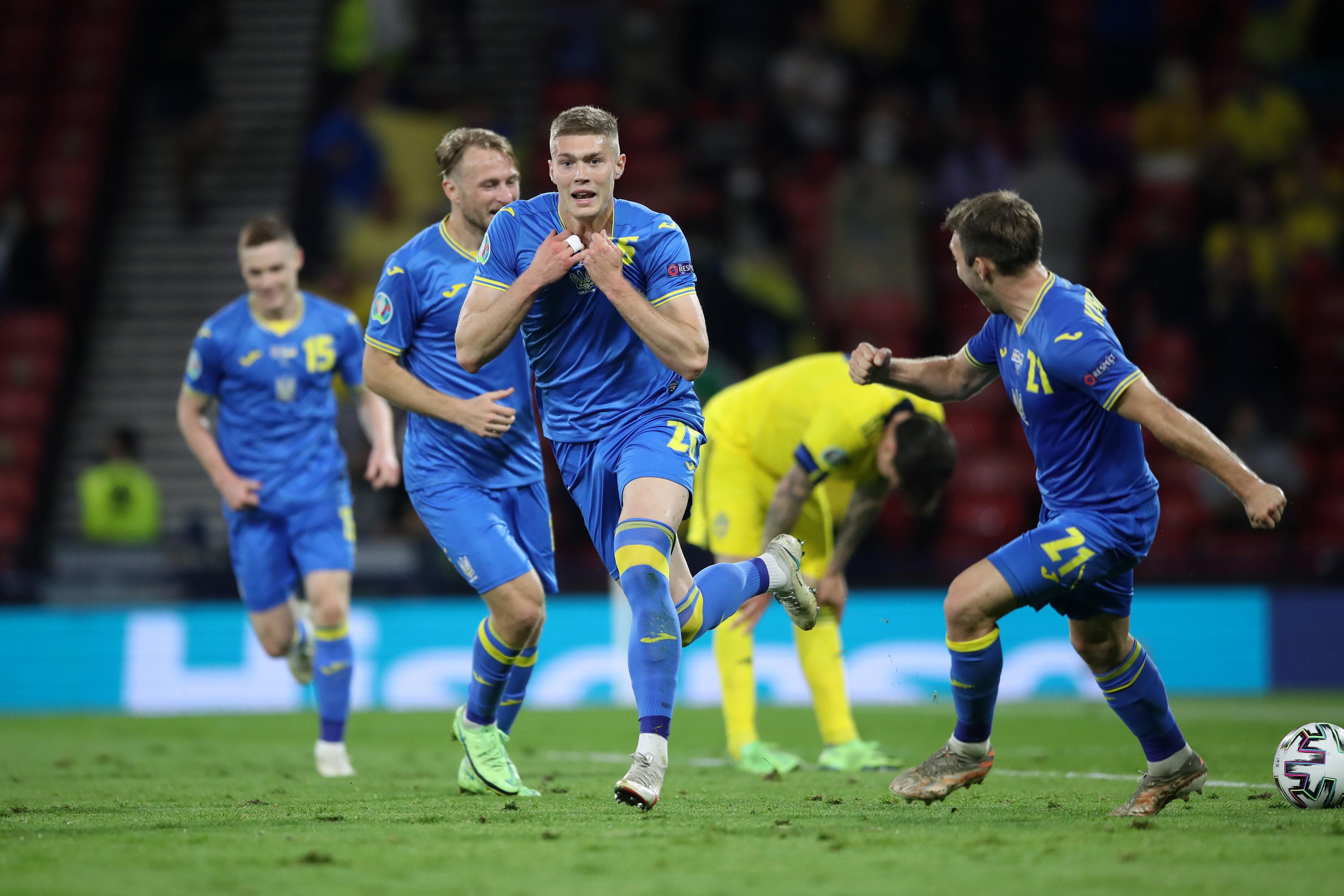Фантастичний Зінченко, героїчний Бєсєдін та щасливий Довбик: Україна у чвертьфіналі Євро-2020!