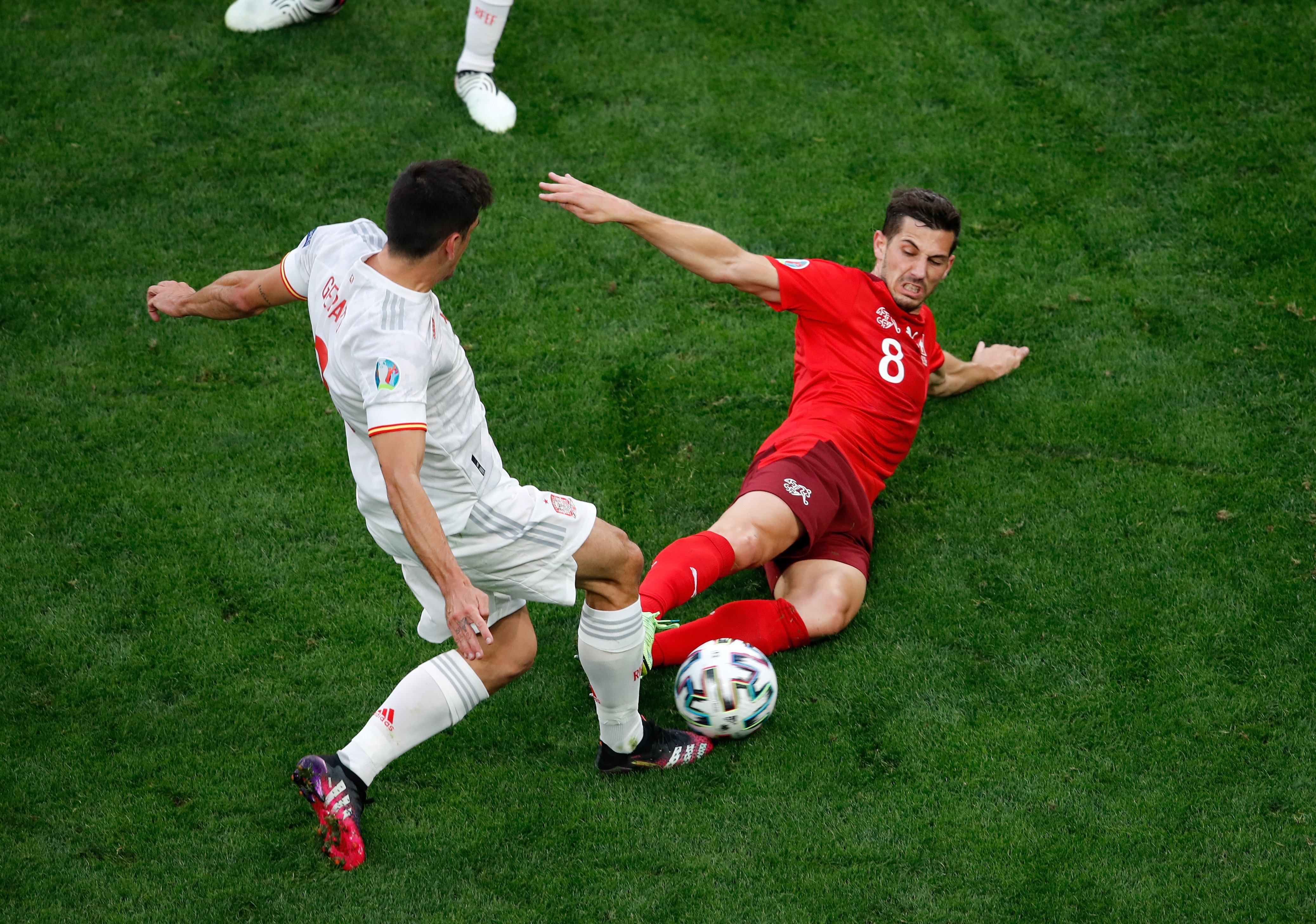 Дайджест ігрового дня на Євро-2020: без швейцарського чуда і впевнена хода фаворита – відео Дайджест ігрового дня на Євро-2020: без швейцарського чуда і впевнена хода фаворита – відео