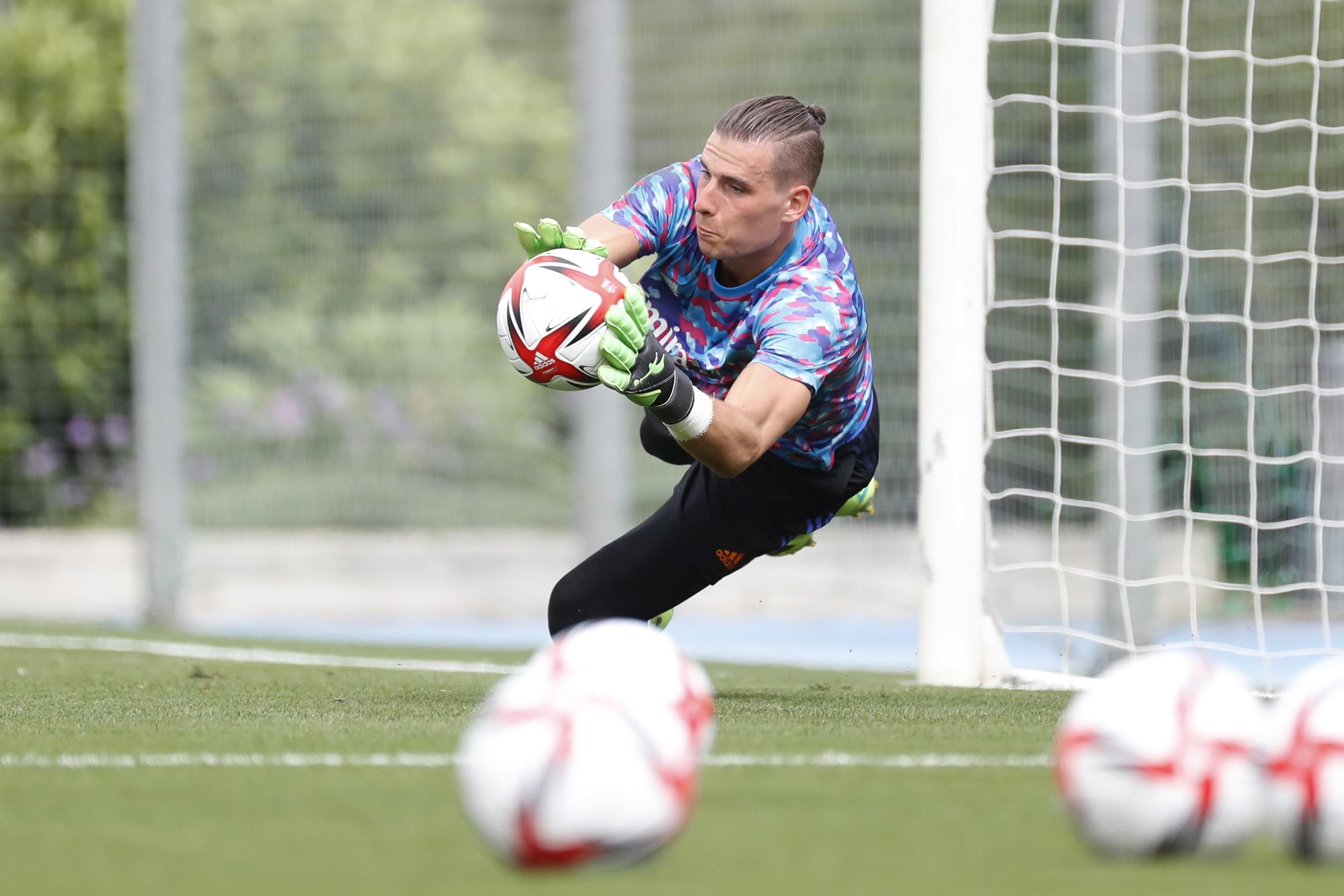 Колишній клуб Луніна прагне повернути українця – слово за футболістом Колишній клуб Луніна прагне повернути українця – слово за футболістом