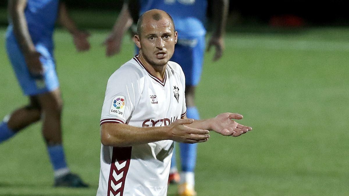 Наша пісня гарна й нова: фанати Алькоркона обурились "фашизмом" Зозулі, який допомагає армії - 24 июля 2021 - Сборная Наша пісня гарна й нова: фанати Алькоркона обурились "фашизмом" Зозулі, який допомагає армії - 24 июля 2021 - Сборная