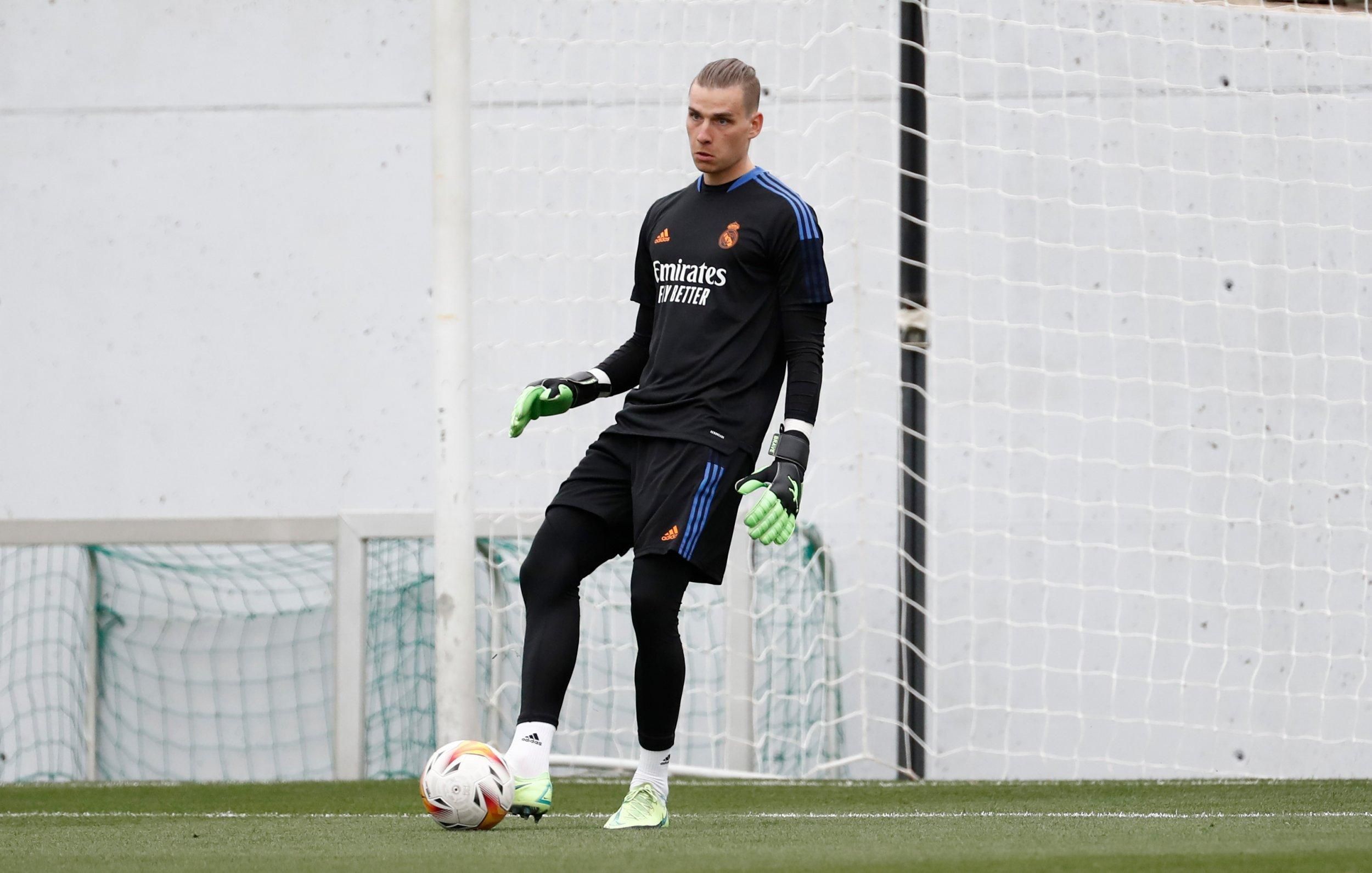 Шанс на желанную основу: Лунин попал в заявку Реала на первый матч сезона - Сборная Шанс на желанную основу: Лунин попал в заявку Реала на первый матч сезона - Сборная