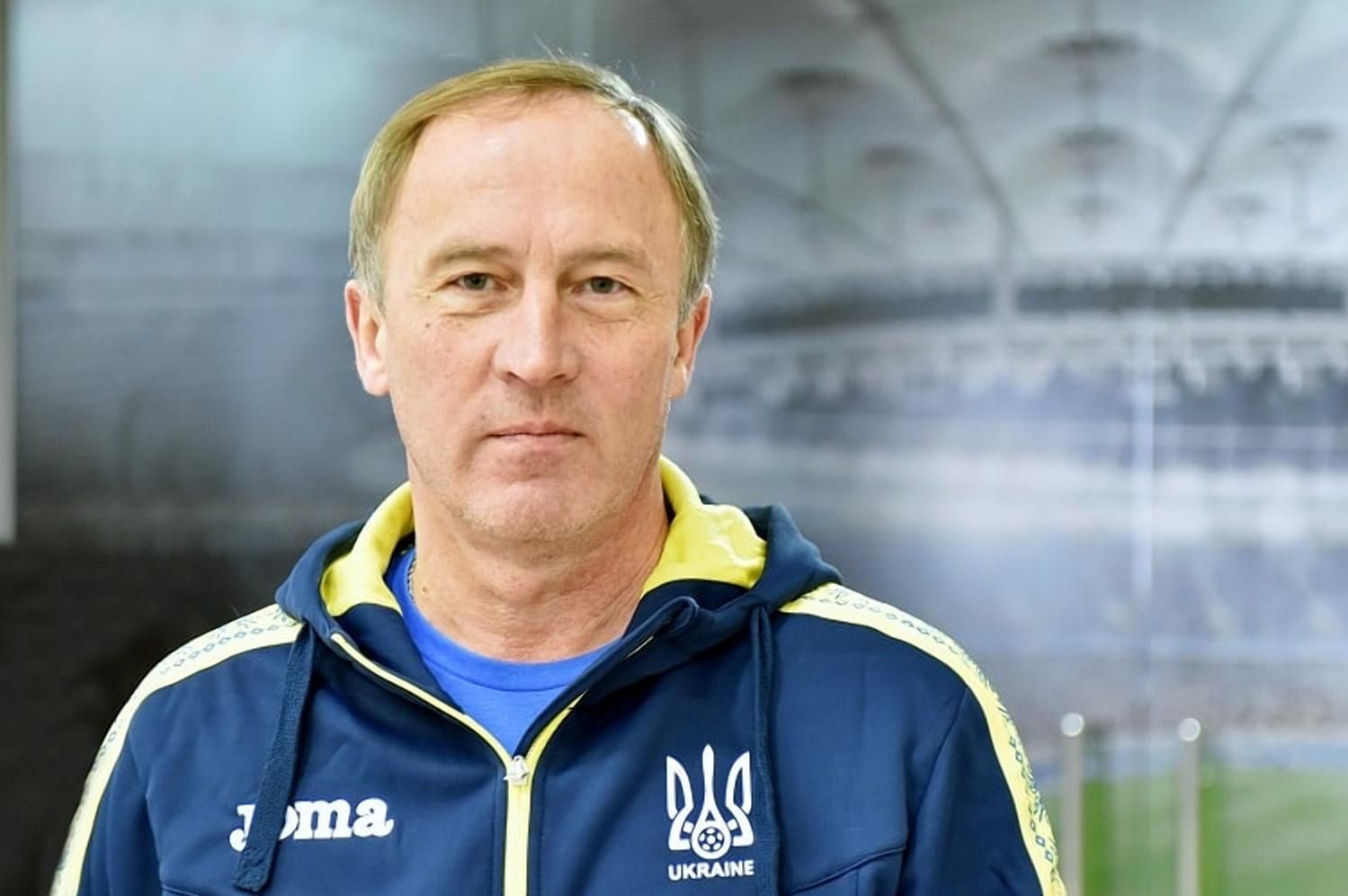 "Кваліфікація тренера не дуже висока":  Петраков отримує "на горіхи" за невиклик Маліновського - Збірна "Кваліфікація тренера не дуже висока":  Петраков отримує "на горіхи" за невиклик Маліновського - Збірна