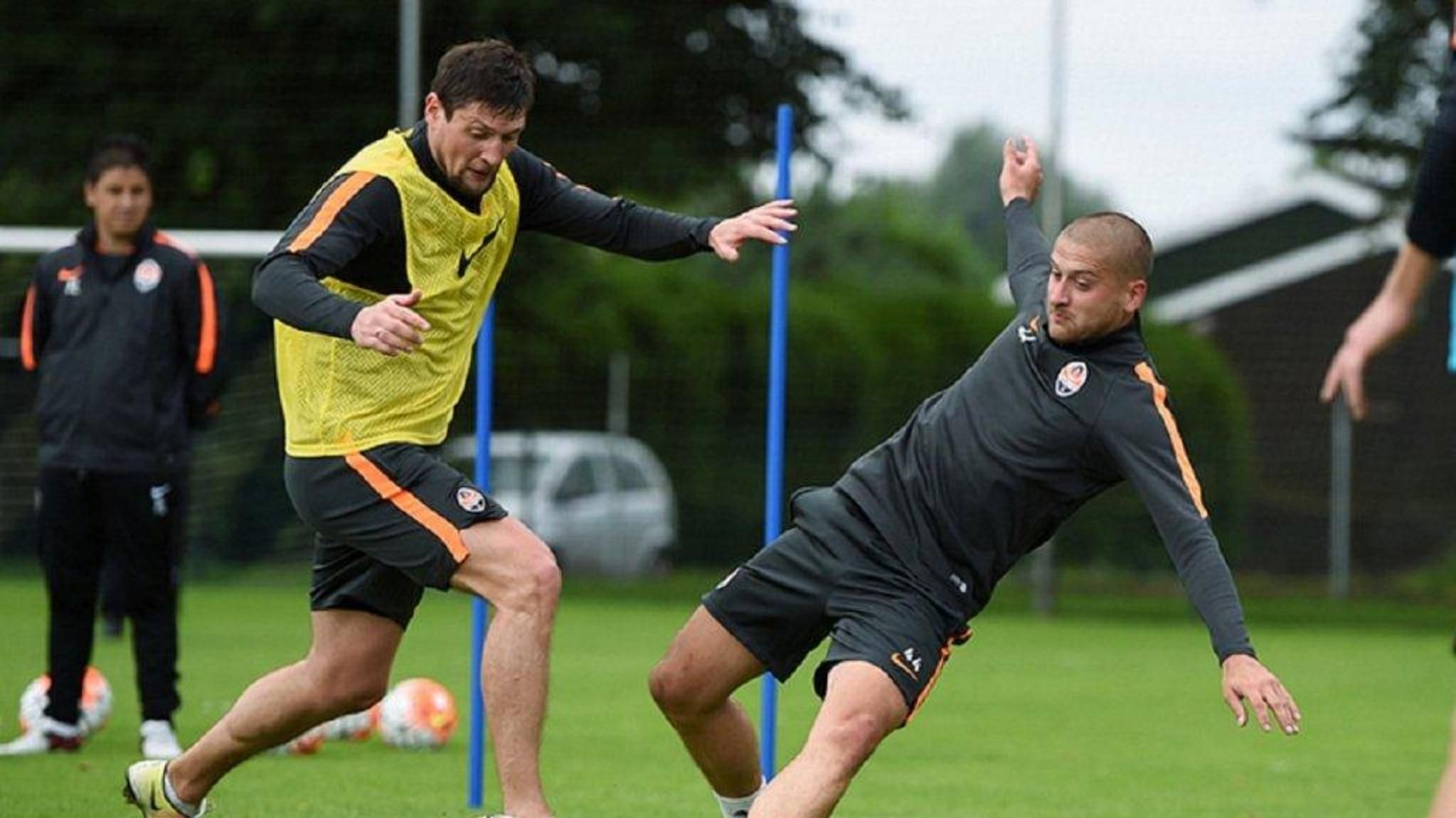 Ми з ним однакові, – Селезньов не розуміє, чому Ракицького, який грає у Росії, критикують фанати - 19 октября 2021 - Сборная Ми з ним однакові, – Селезньов не розуміє, чому Ракицького, який грає у Росії, критикують фанати - 19 октября 2021 - Сборная