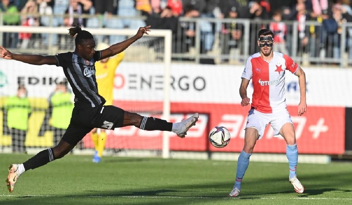 Славия спаслась от сенсационного поражения: Качараба отыграл весь матч - Сборная Славия спаслась от сенсационного поражения: Качараба отыграл весь матч - Сборная