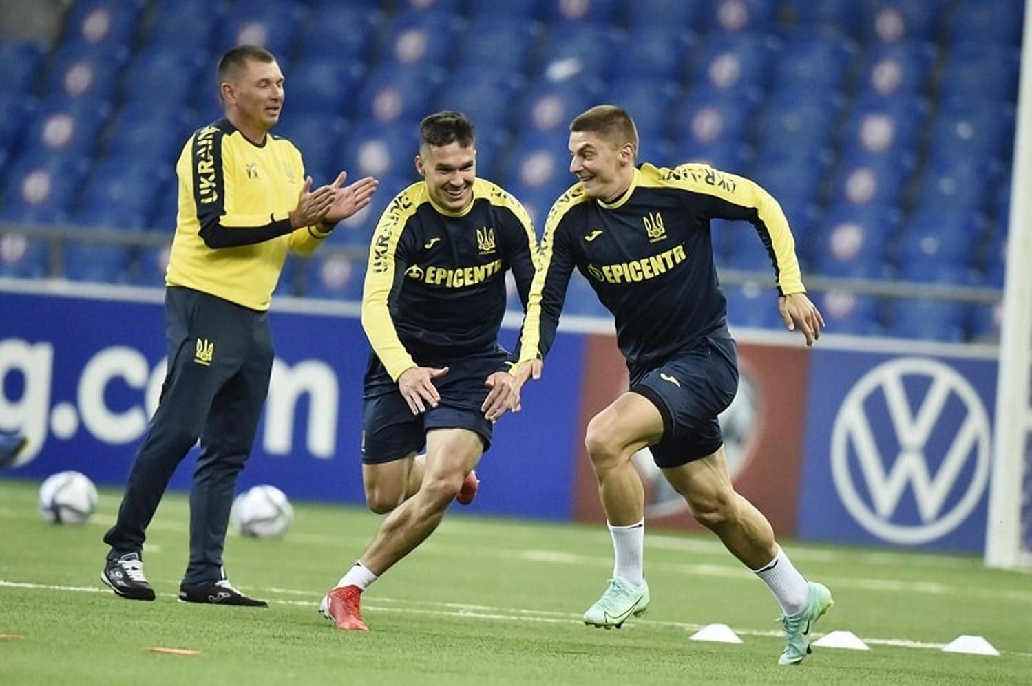 Миколенко отримав травму: він не зіграє проти Барселони, приїзд у збірну – під питанням - Збірна Миколенко отримав травму: він не зіграє проти Барселони, приїзд у збірну – під питанням - Збірна