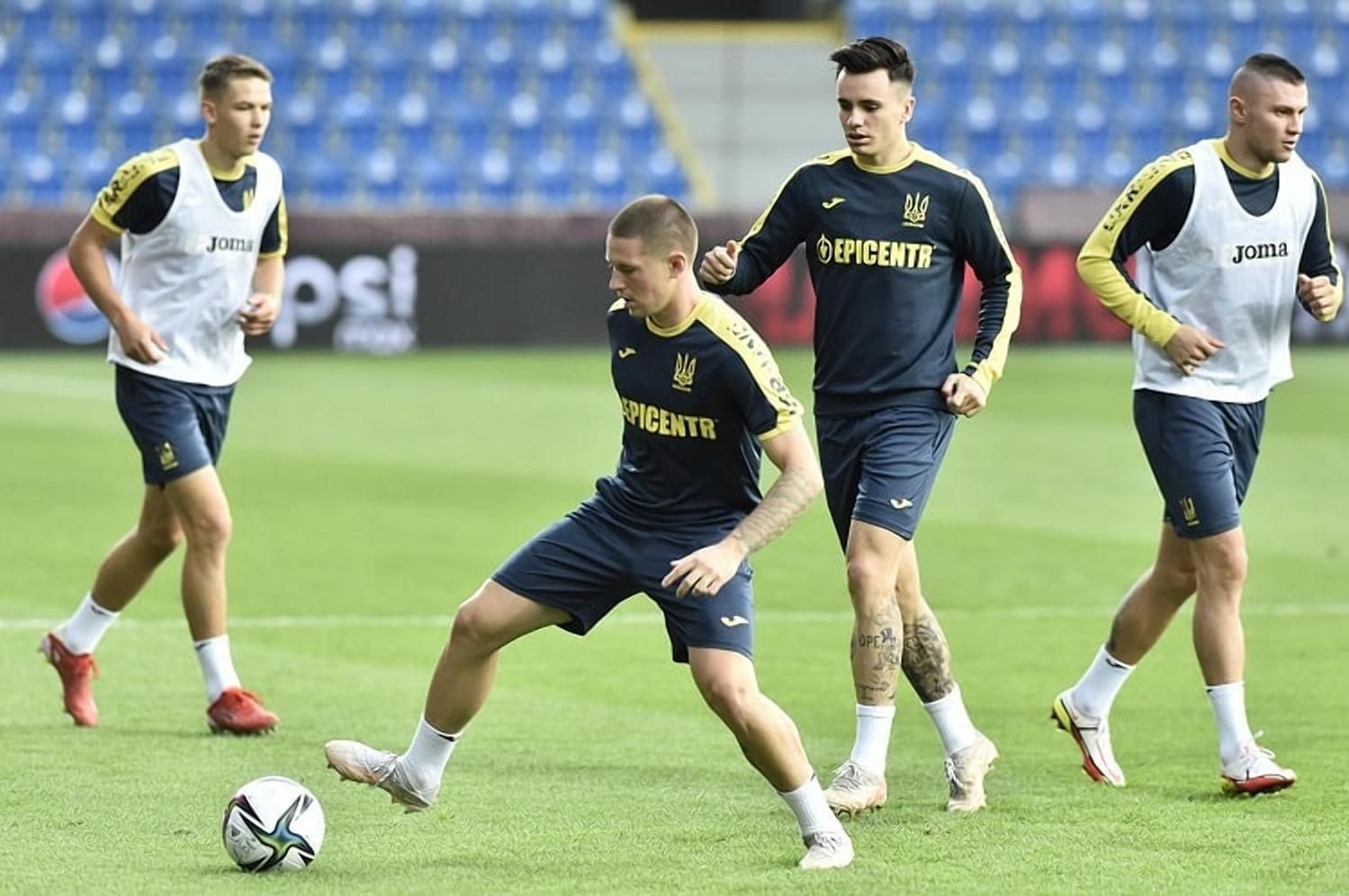 Миколенко не зможе зіграти за збірну – Петраков вже знайшов заміну зірковому динамівцю - Збірна Миколенко не зможе зіграти за збірну – Петраков вже знайшов заміну зірковому динамівцю - Збірна