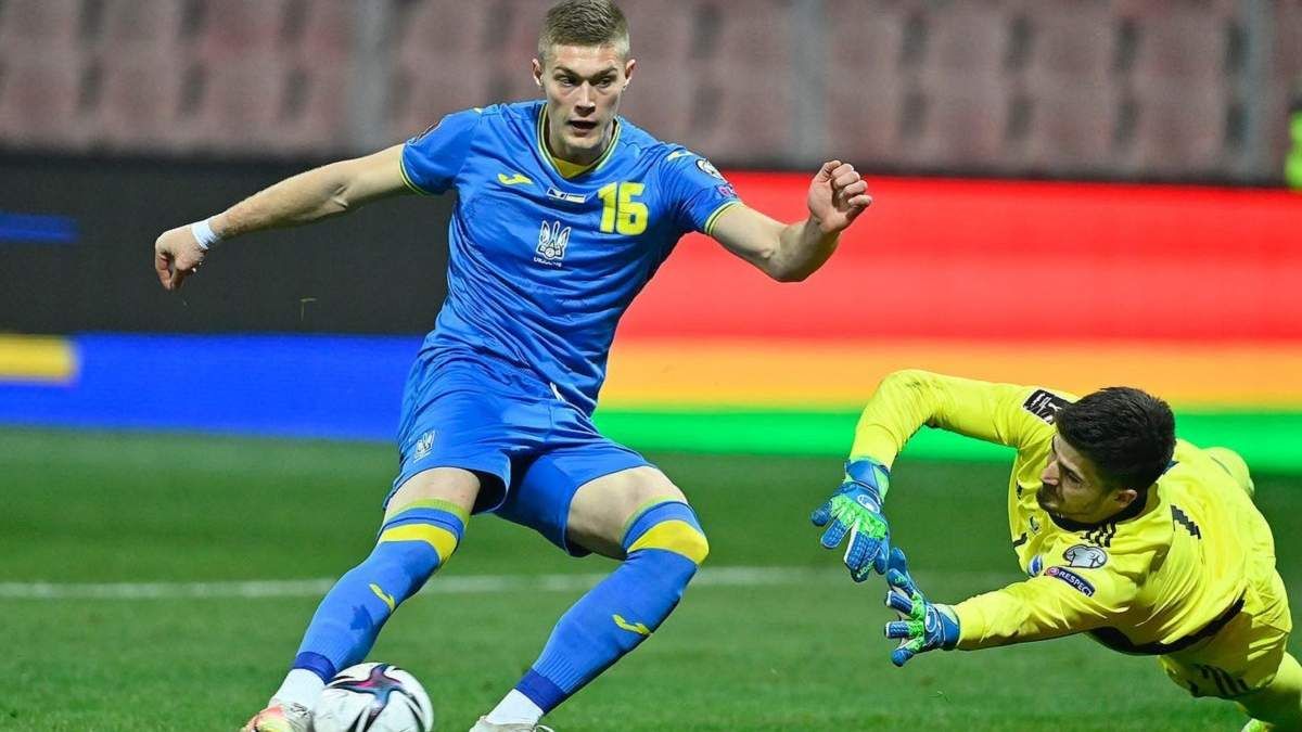 Маркевич дав пораду Довбику перед трансфером у закордонний чемпіонат та порівняв з Яремчуком - Збірна Маркевич дав пораду Довбику перед трансфером у закордонний чемпіонат та порівняв з Яремчуком - Збірна