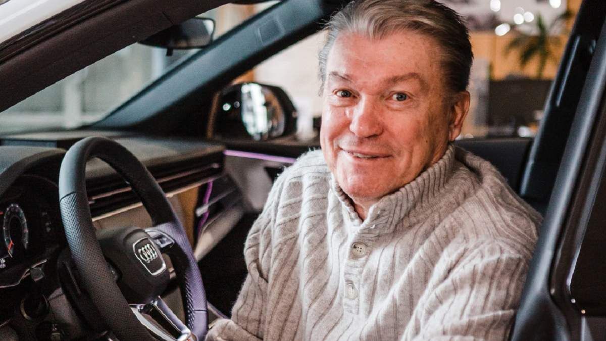 Блохин приобрел роскошный внедорожник – легенде позавидуют все автолюбители - Сборная Блохин приобрел роскошный внедорожник – легенде позавидуют все автолюбители - Сборная