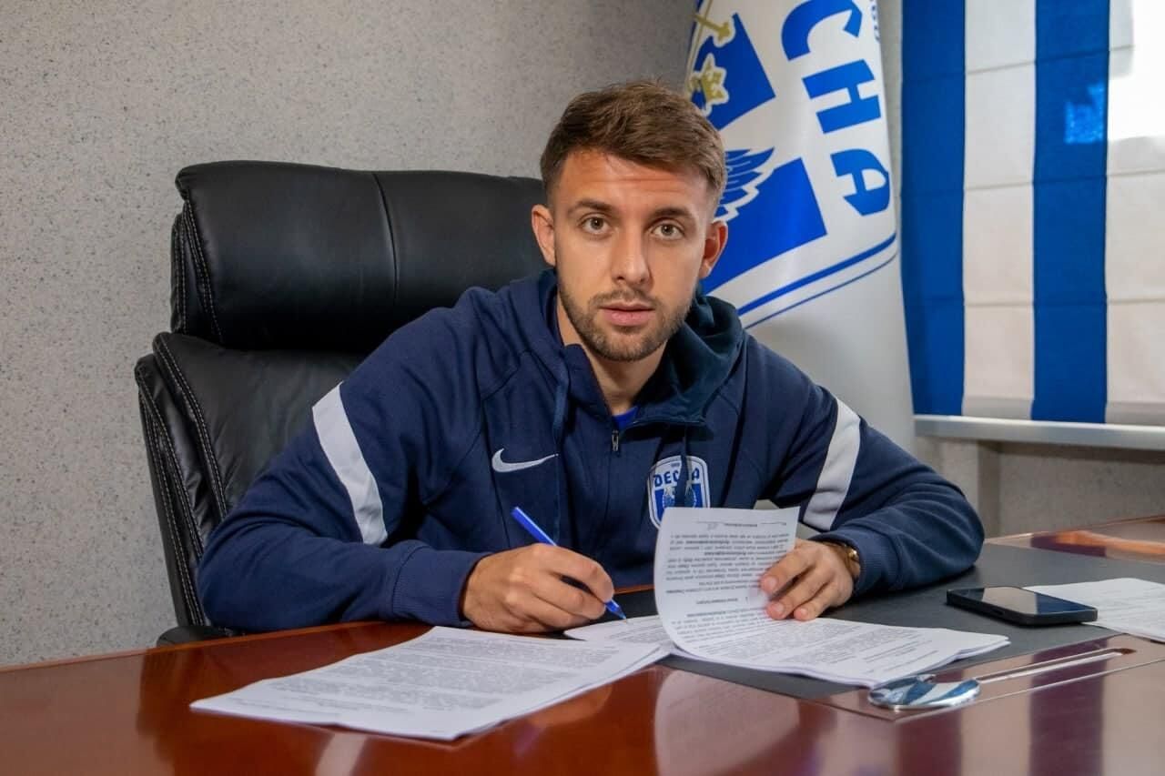 Юрченко поедет в Европу – хавбека соблазнили большой зарплатой на уровне Динамо и Шахтера - Сборная Юрченко поедет в Европу – хавбека соблазнили большой зарплатой на уровне Динамо и Шахтера - Сборная