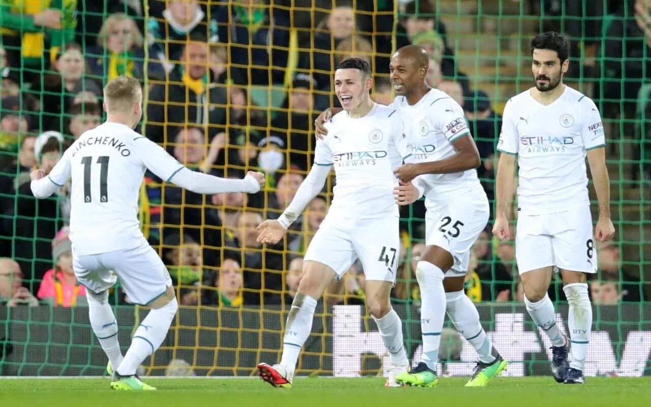 Зінченко вітає Фодена Зінченко вітає Фодена