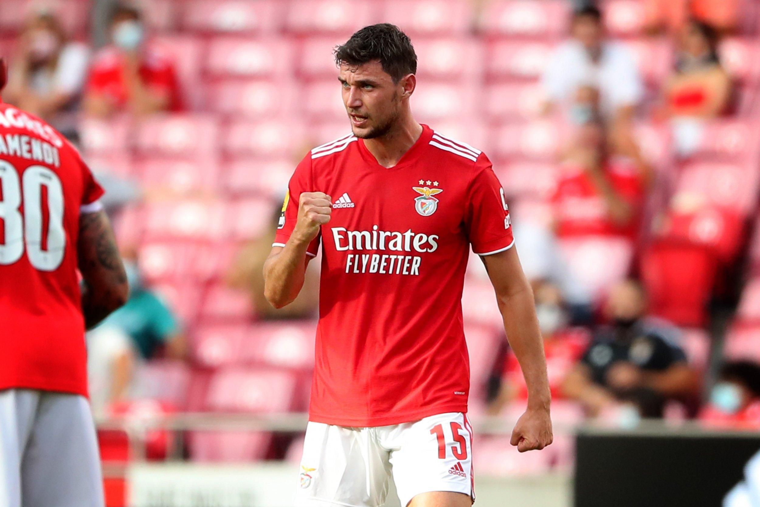 Бенфику Яремчука могут понизить в классе – клуб подозревают в подкупе арбитра - Сборная Бенфику Яремчука могут понизить в классе – клуб подозревают в подкупе арбитра - Сборная