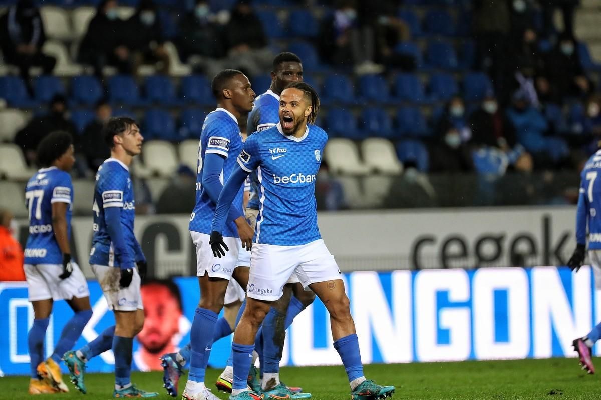 Генк святкує черговий гол Генк святкує черговий гол