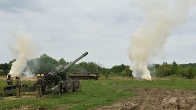 В Луганской области заметили новую понтонную технику россиян: враг планирует форсировать Северский Донец